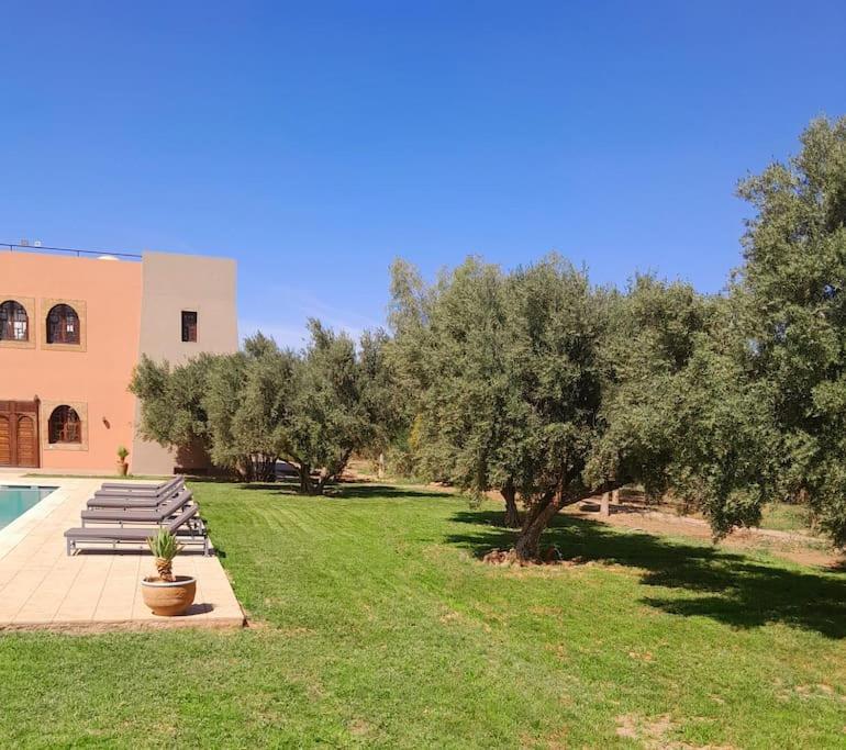Villa Agora, Villa A La Campagne Proche Marrakech Sidi Abdallah Ghiat エクステリア 写真
