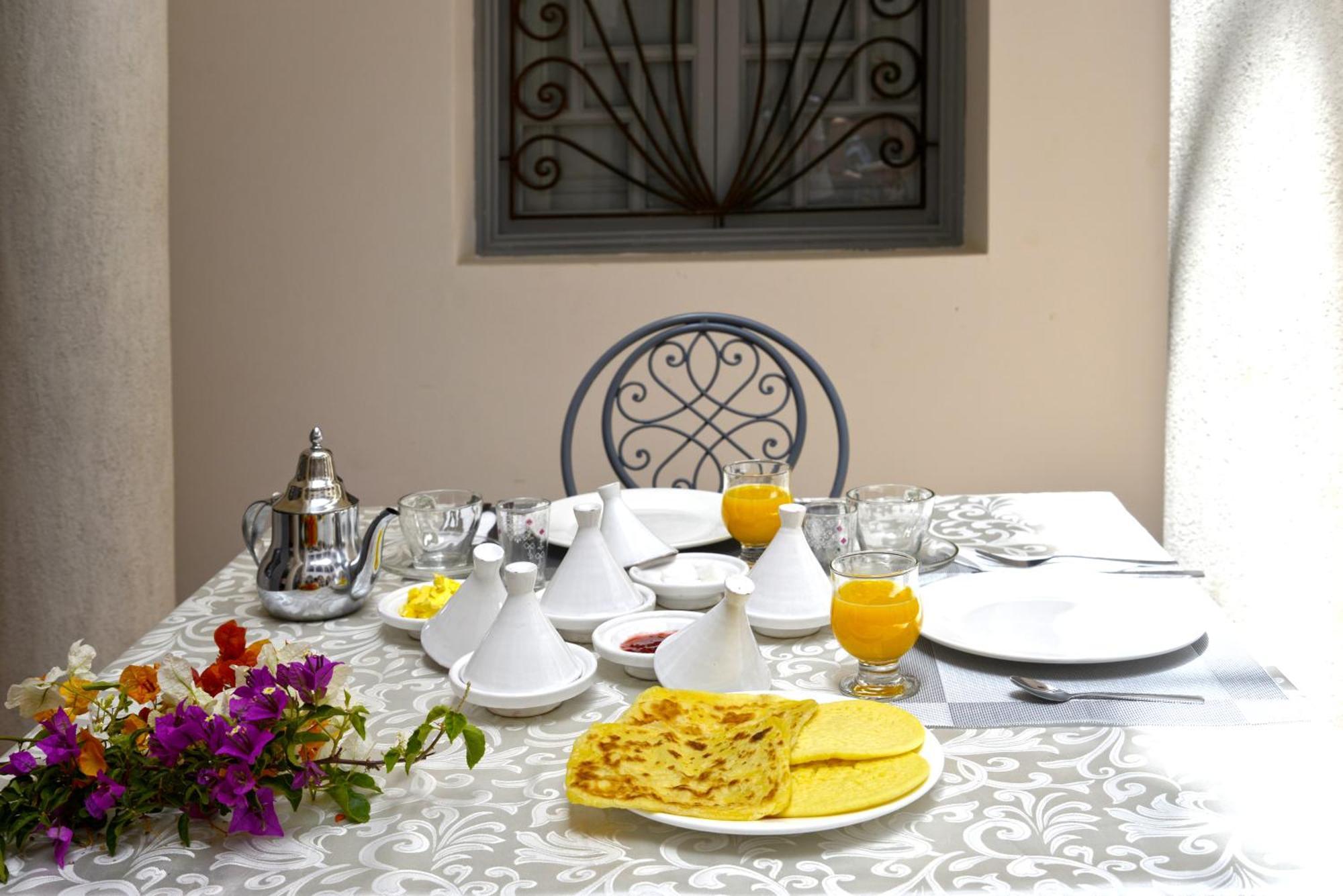 Villa Agora, Villa A La Campagne Proche Marrakech Sidi Abdallah Ghiat エクステリア 写真