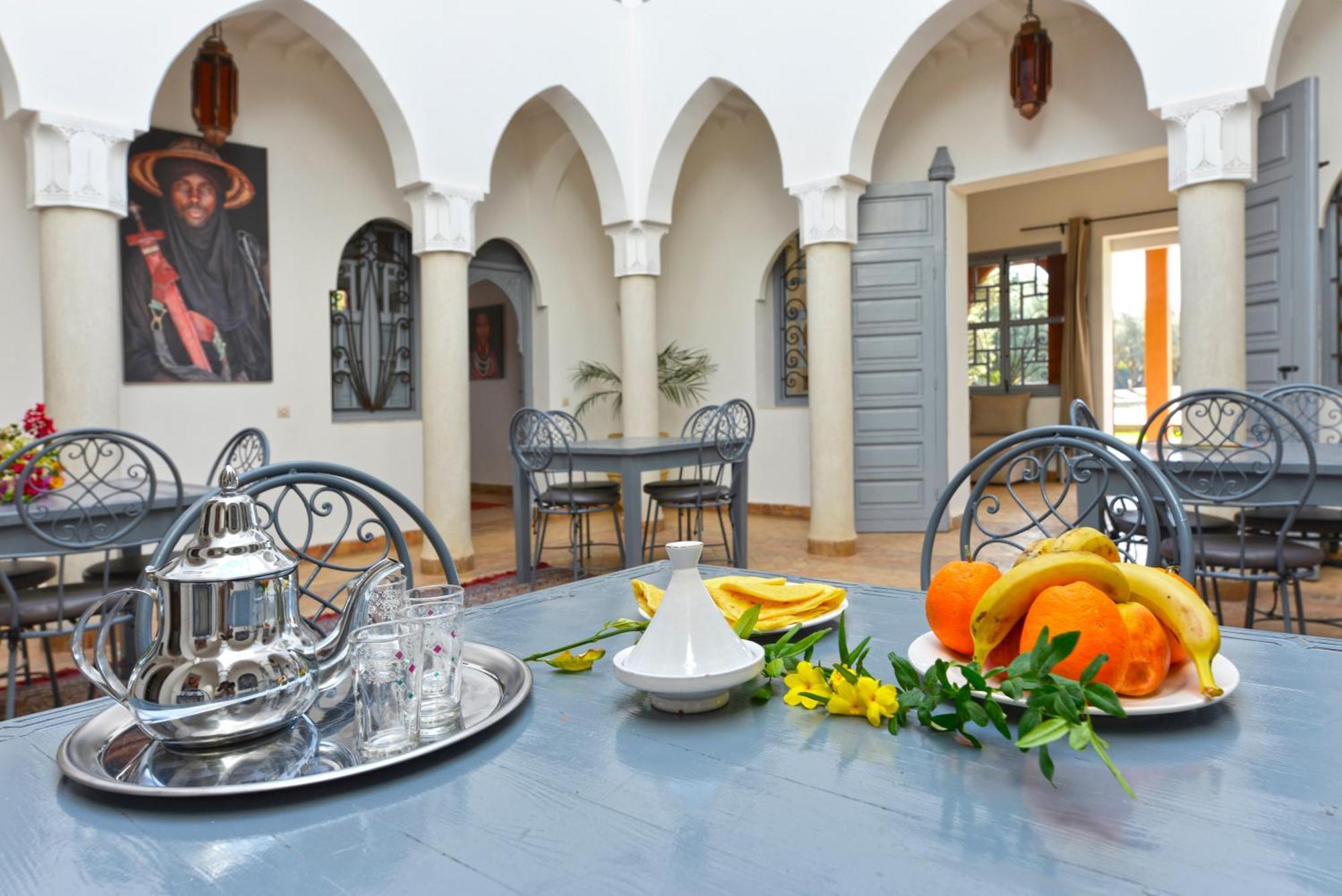 Villa Agora, Villa A La Campagne Proche Marrakech Sidi Abdallah Ghiat エクステリア 写真
